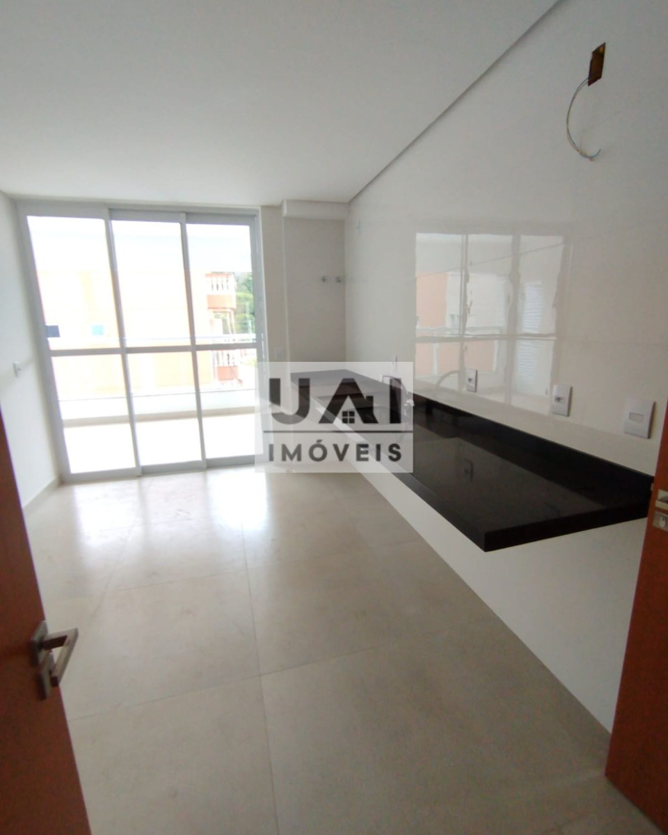 Apartamento no Medicina — foto 7