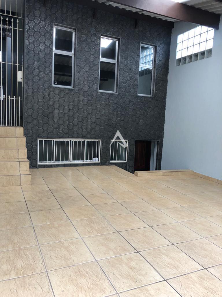 Sobrado à venda com 2 quartos, 254m² - Foto 2