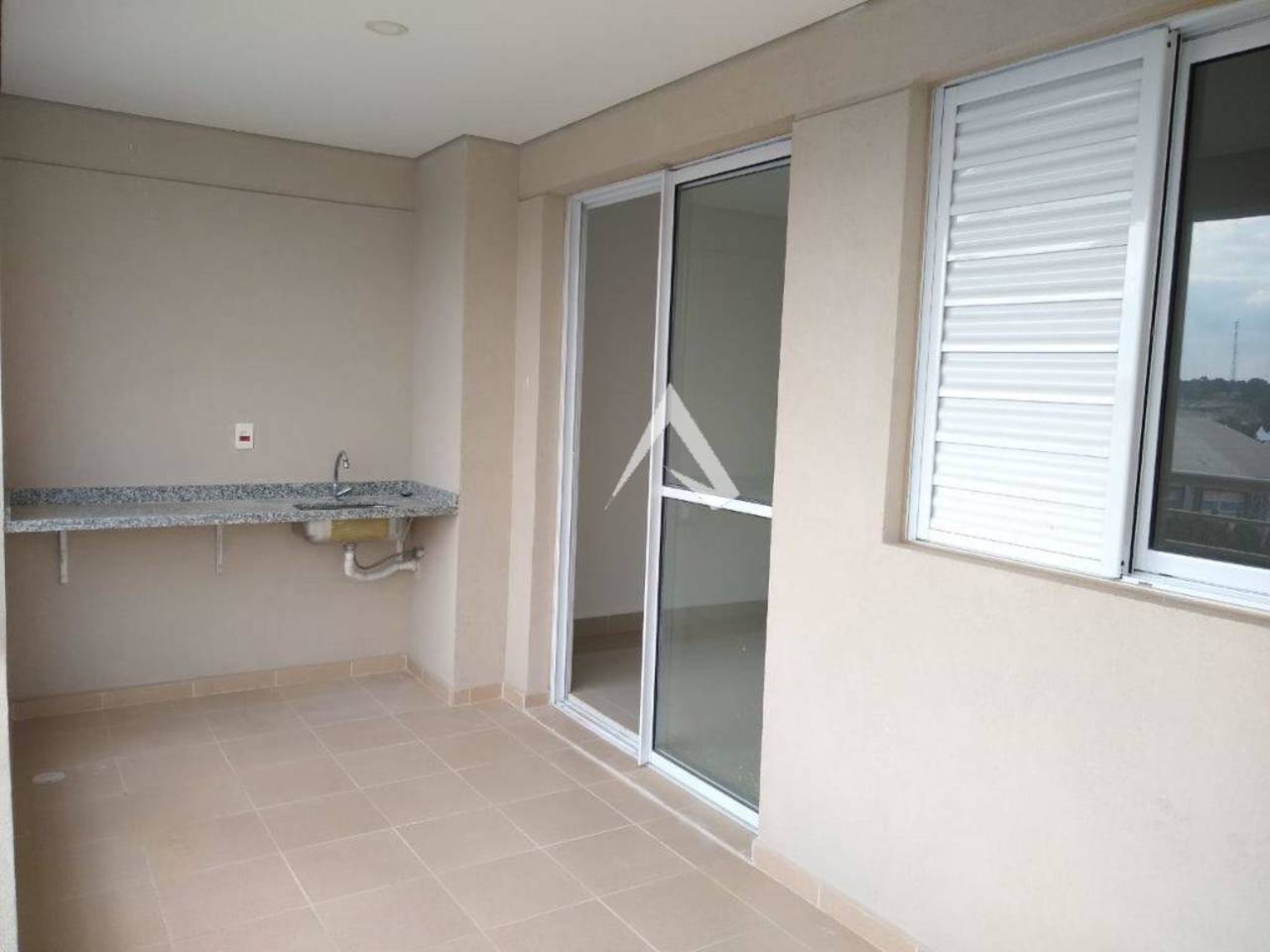 Apartamento para alugar com 3 quartos, 83m² - Foto 4