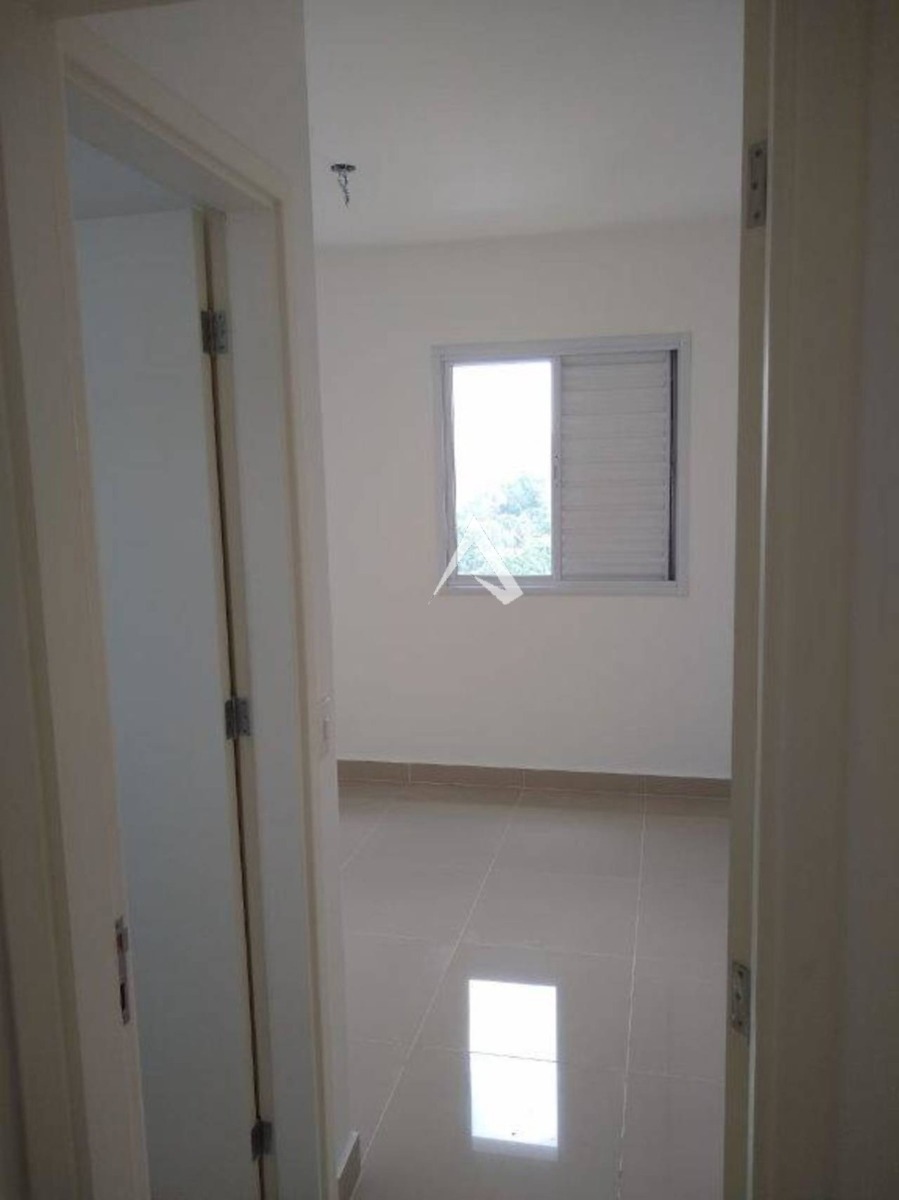 Apartamento para alugar com 3 quartos, 83m² - Foto 6