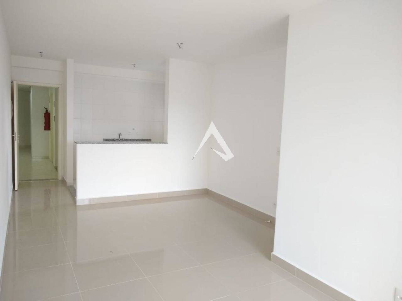 Apartamento para alugar com 3 quartos, 83m² - Foto 3