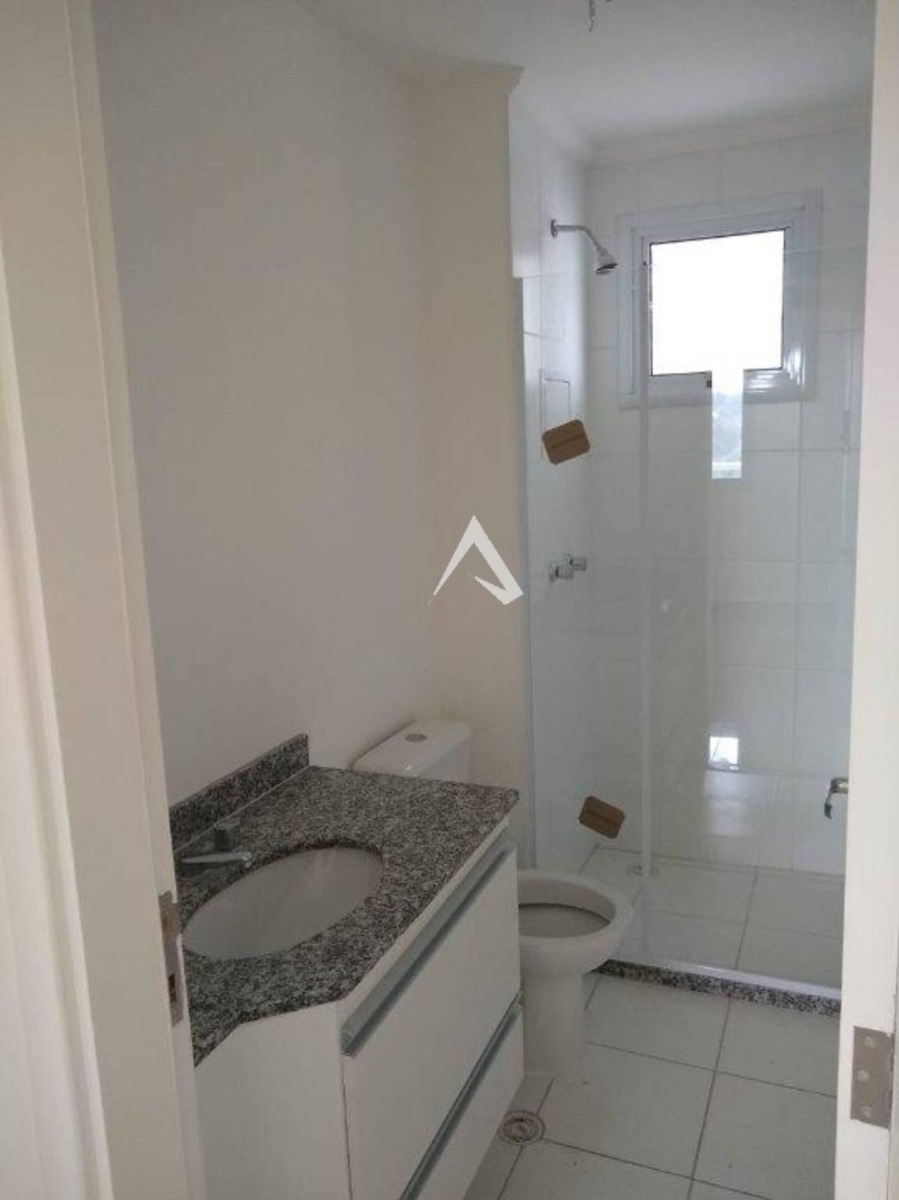 Apartamento para alugar com 3 quartos, 83m² - Foto 7