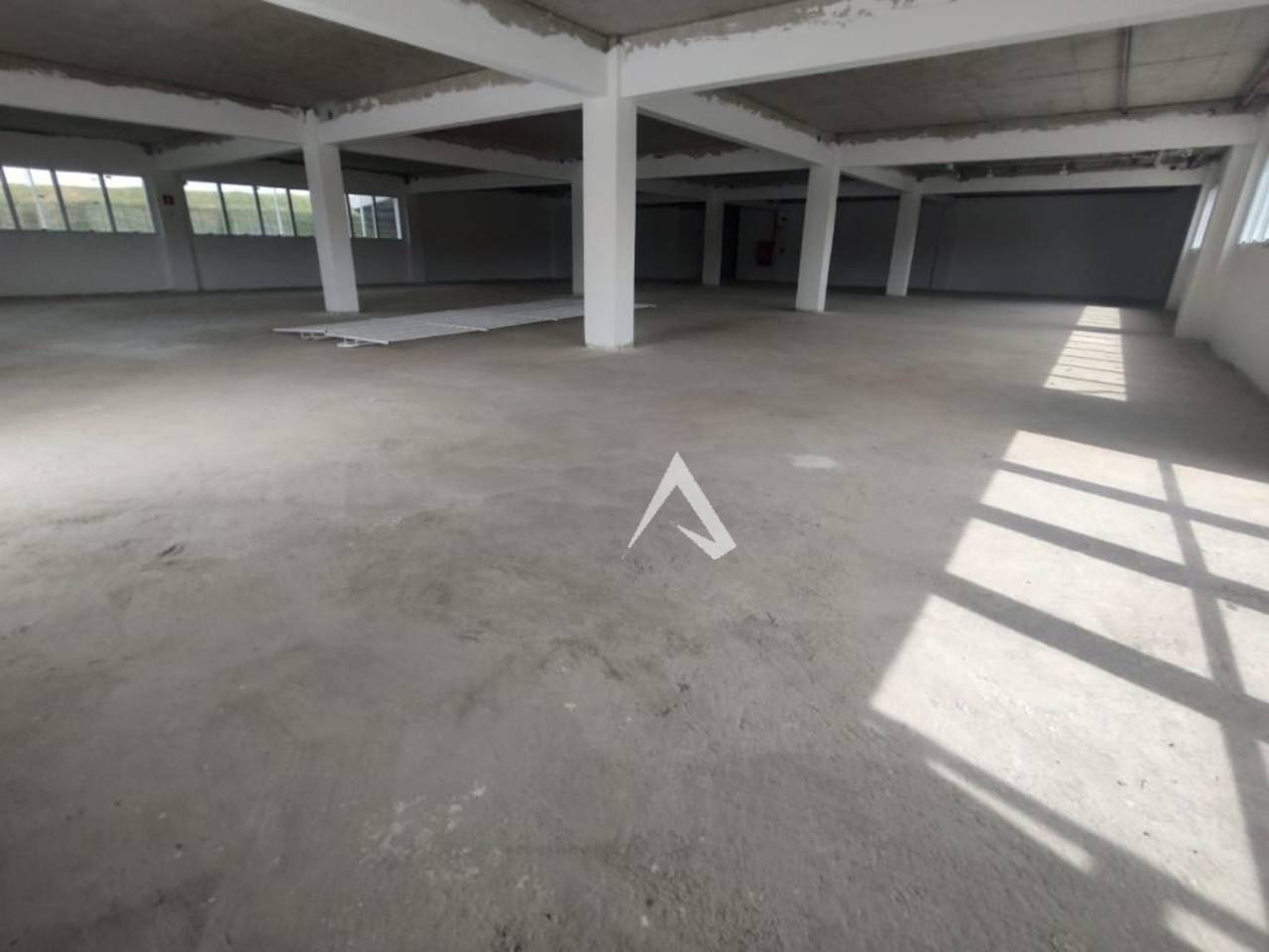 Prédio Inteiro para alugar, 703m² - Foto 9