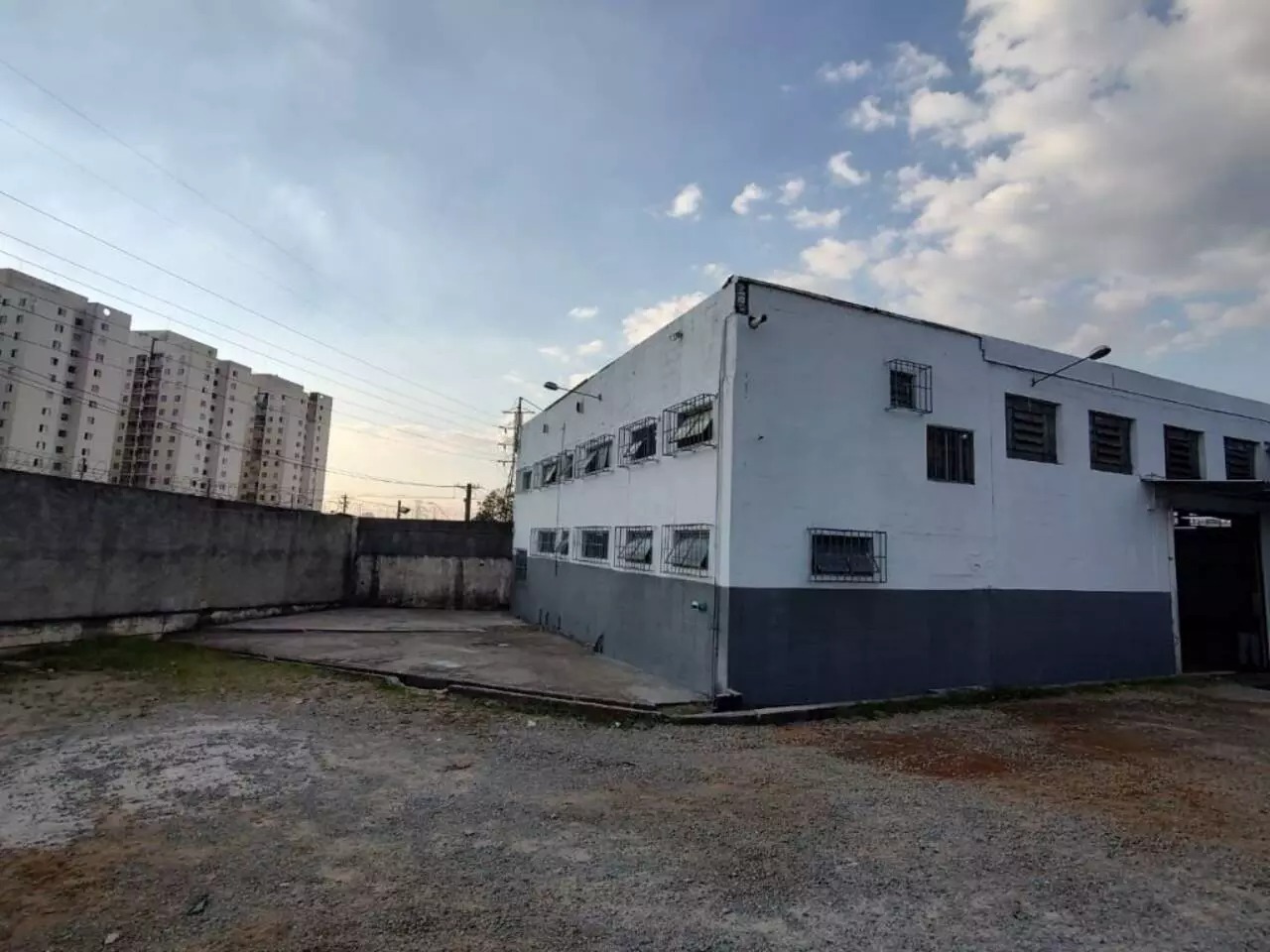 Depósito-Galpão-Armazém para alugar com 1 quarto, 698m² - Foto 20