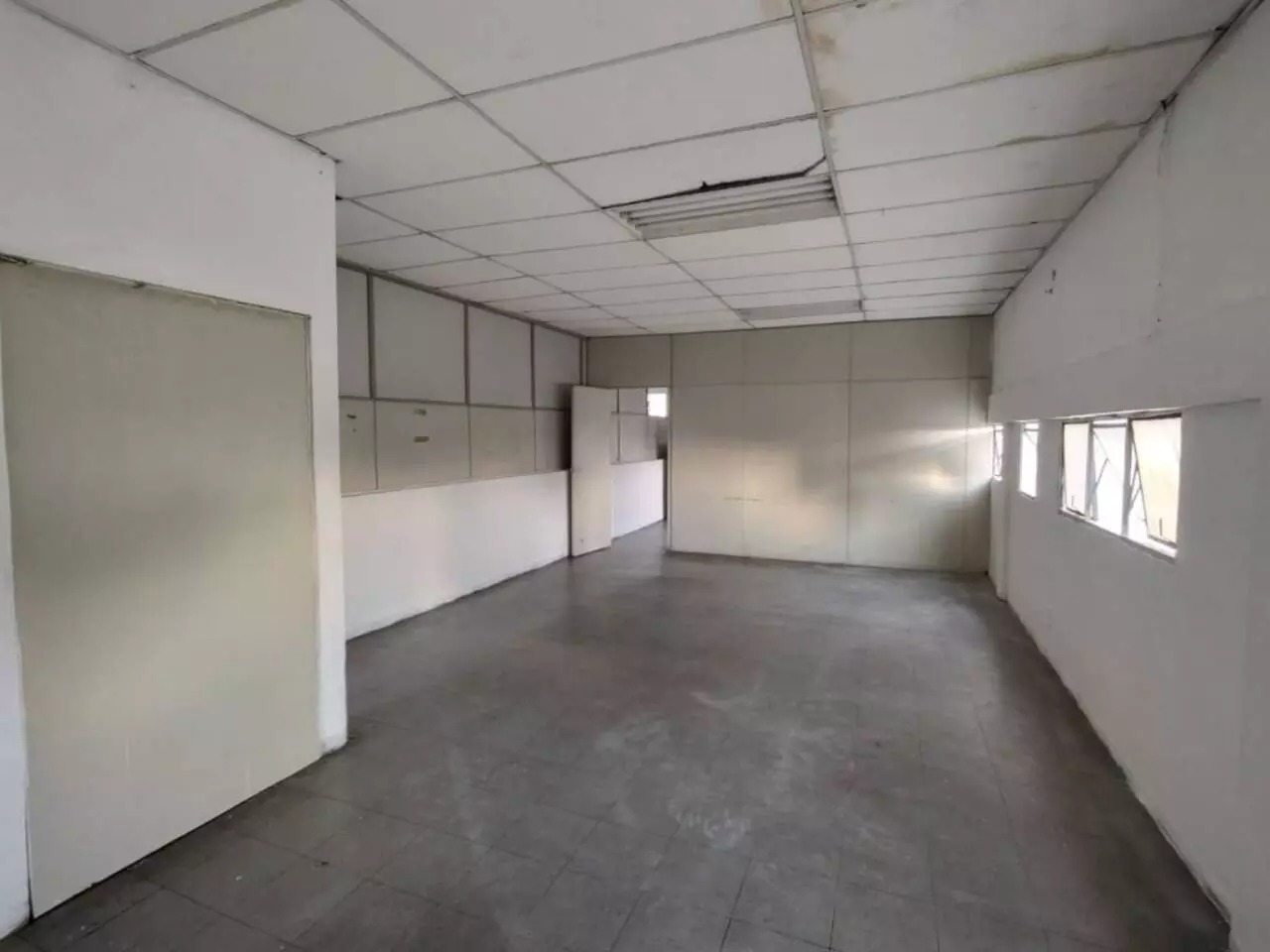 Depósito-Galpão-Armazém para alugar com 1 quarto, 698m² - Foto 27