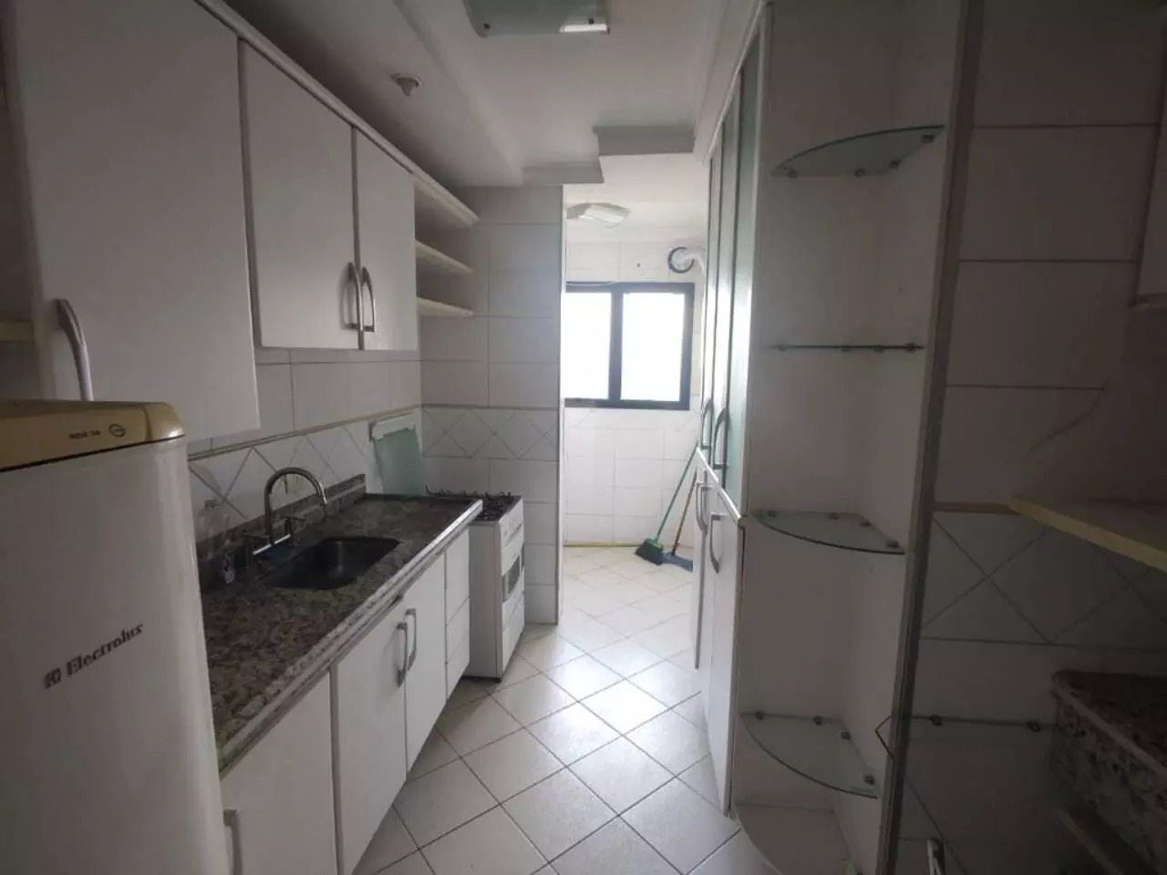 Apartamento para alugar com 2 quartos, 63m² - Foto 10