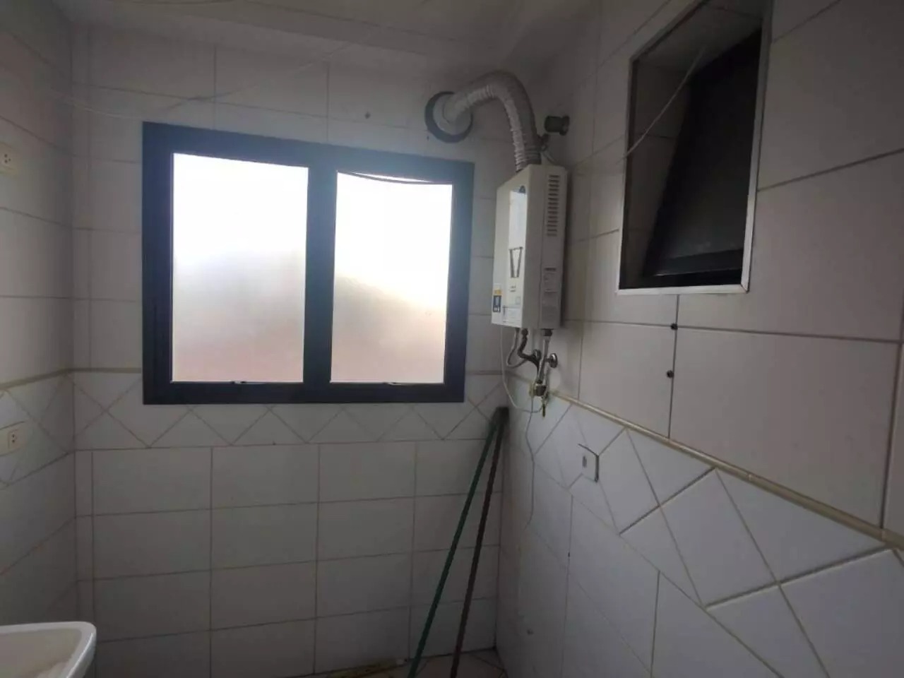 Apartamento para alugar com 2 quartos, 63m² - Foto 26