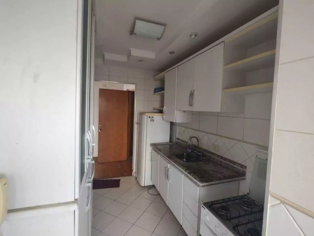 Apartamento para alugar com 2 quartos, 63m² - Foto 11