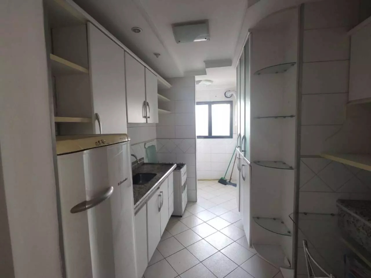 Apartamento para alugar com 2 quartos, 63m² - Foto 8