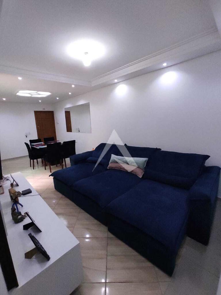 Apartamento à venda com 3 quartos, 85m² - Foto 1