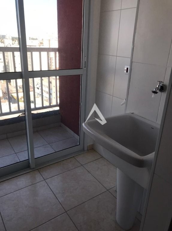 Apartamento para alugar com 2 quartos, 48m² - Foto 9