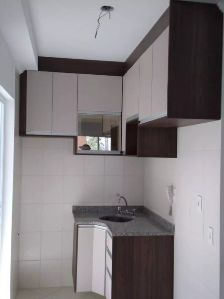 Apartamento para alugar com 2 quartos, 64m² - Foto 1