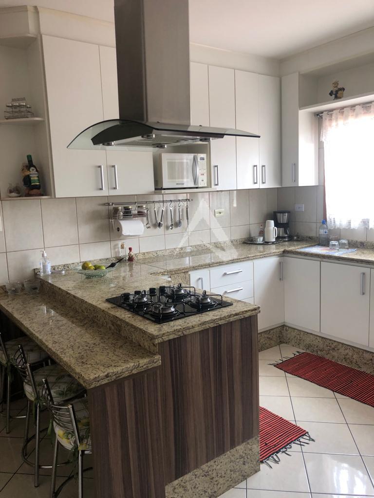 Sobrado à venda com 4 quartos, 210m² - Foto 4