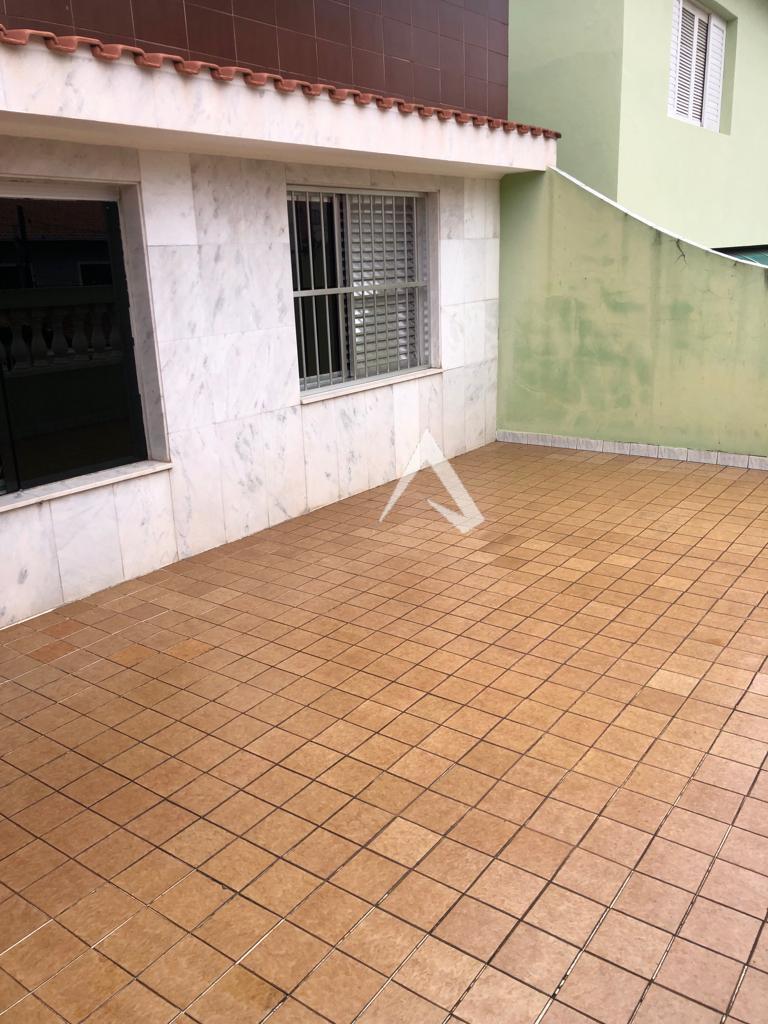 Casa à venda com 2 quartos, 210m² - Foto 2