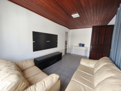 Locação - Casa (Padrão) - ingleses do rio vermelho - Florianópolis/SC - Cod. IMOB-653