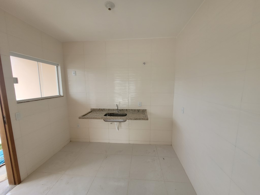 Casa à venda com 2 quartos, 70m² - Foto 11