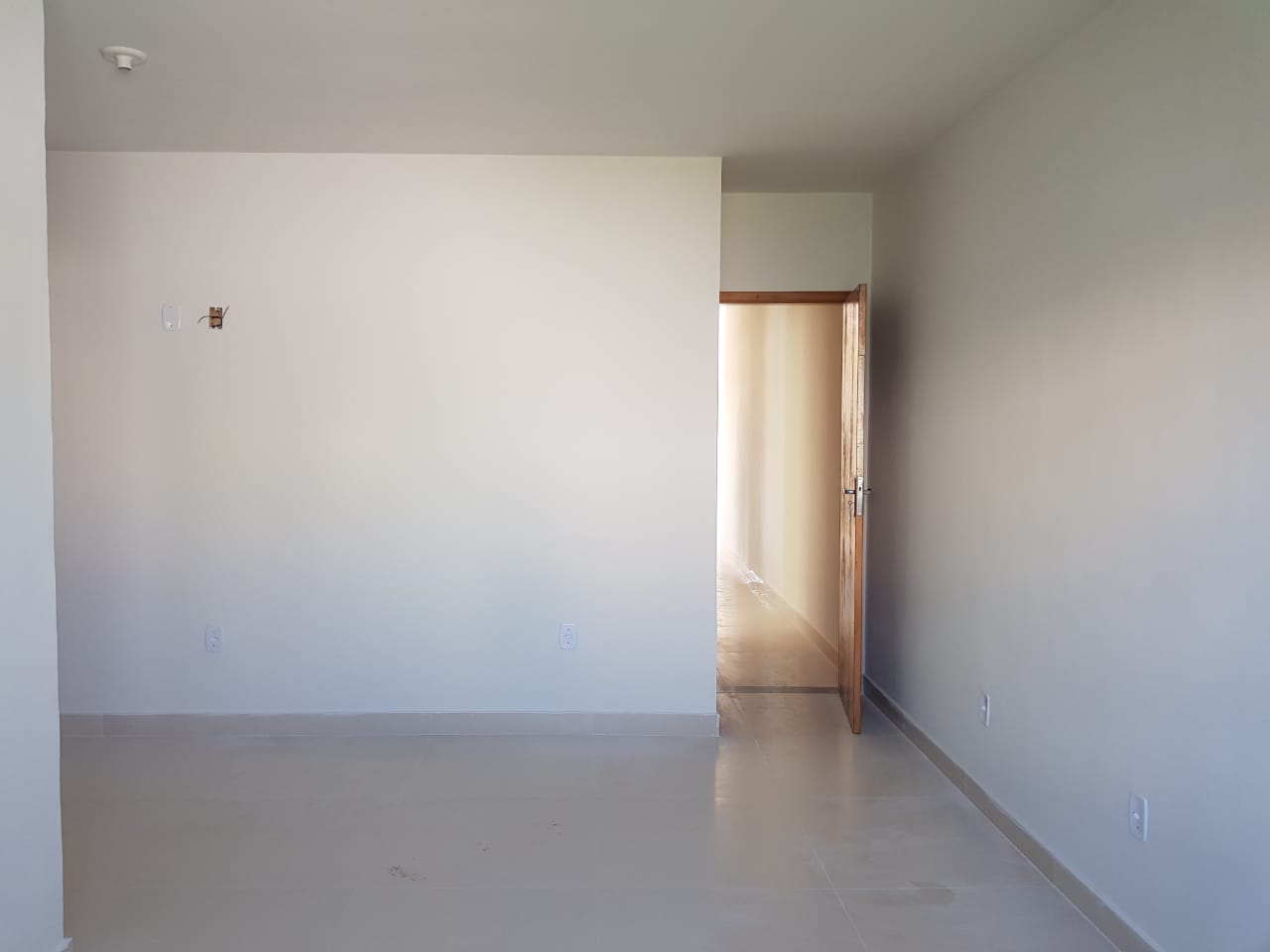 Casa à venda com 2 quartos, 90m² - Foto 11