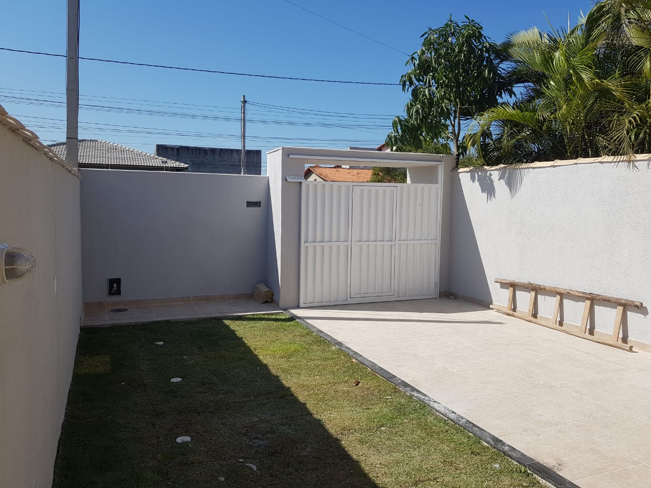 Casa à venda com 2 quartos, 90m² - Foto 3