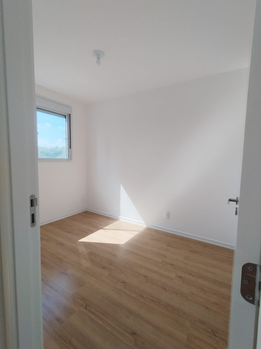 Apartamento à venda com 2 quartos, 42m² - Foto 11