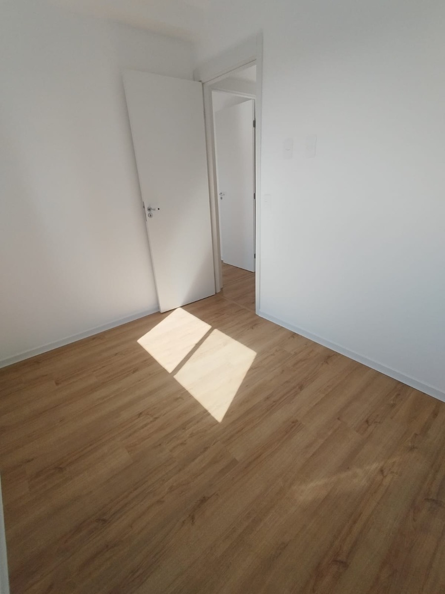 Apartamento à venda com 2 quartos, 42m² - Foto 12