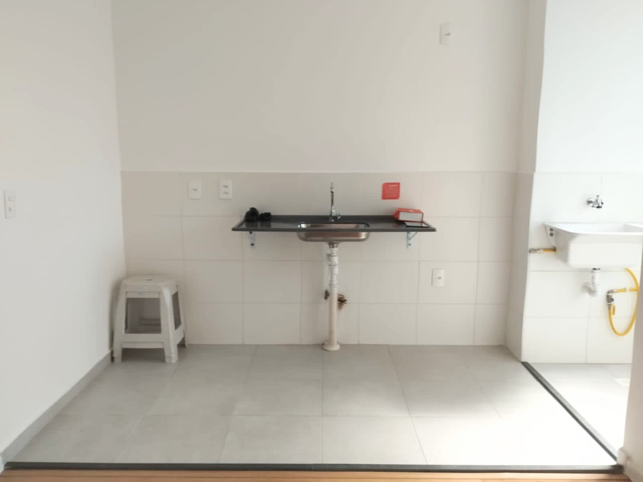 Apartamento à venda com 2 quartos, 42m² - Foto 4