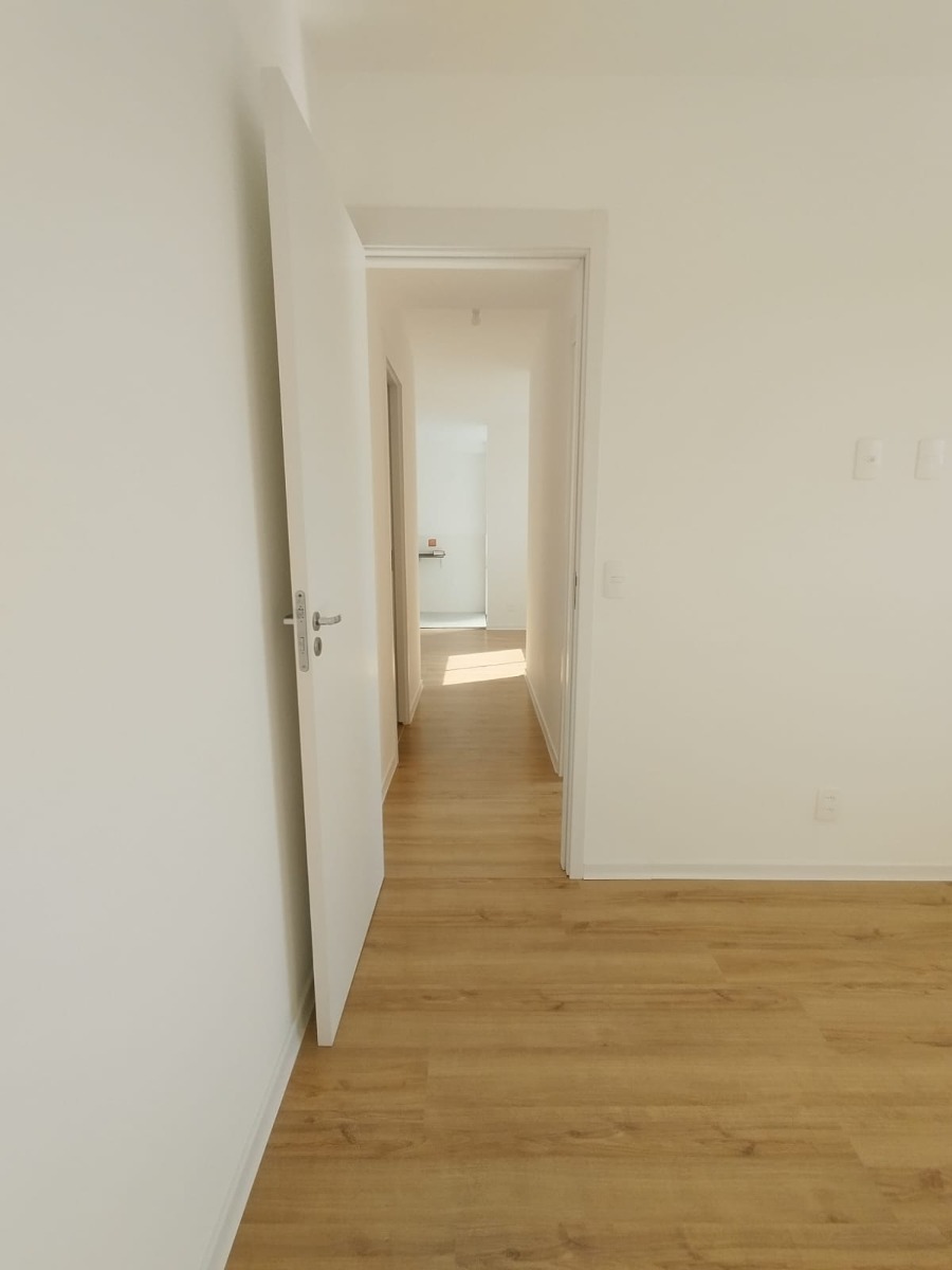 Apartamento à venda com 2 quartos, 42m² - Foto 8