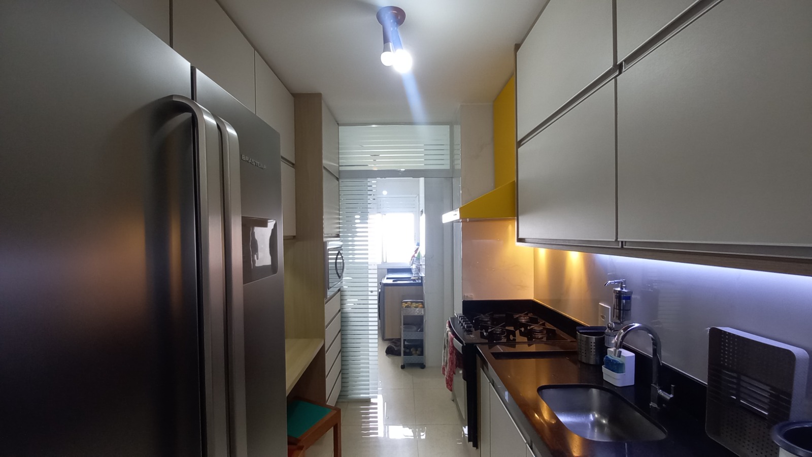 Apartamento à venda com 3 quartos, 95m² - Foto 9