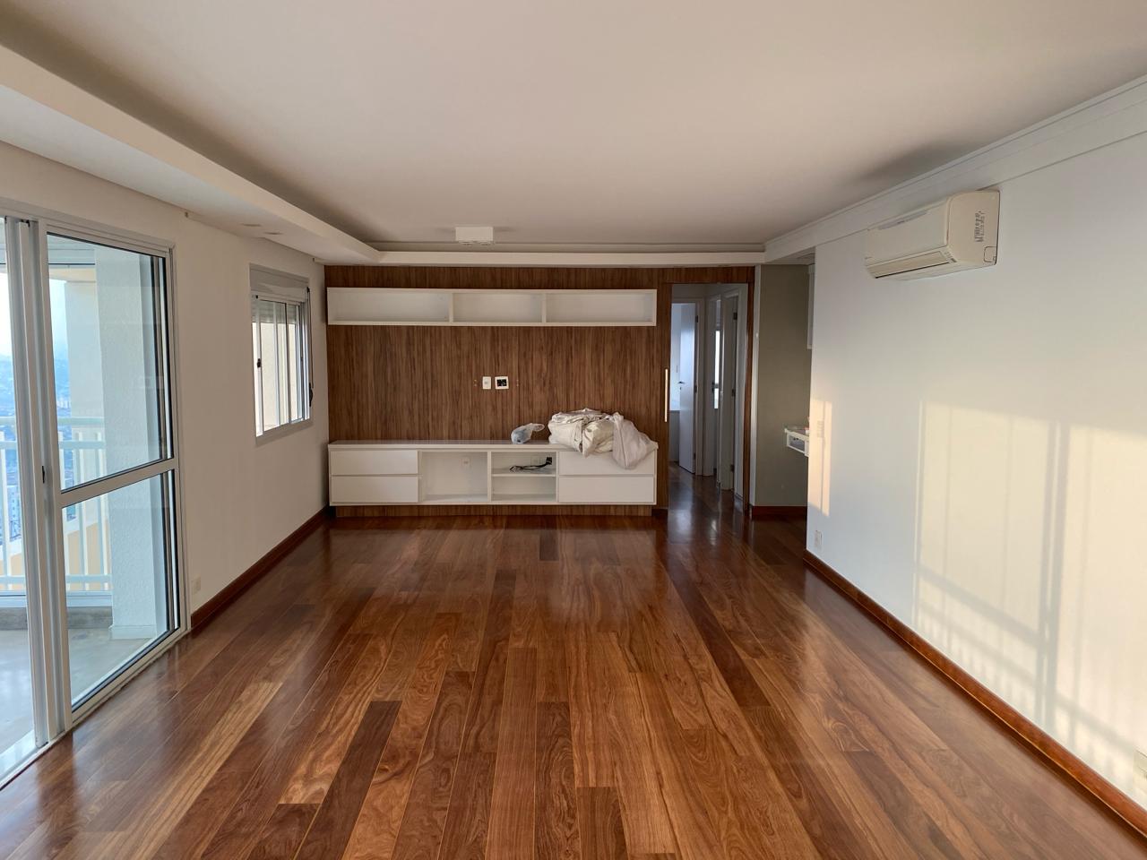 Apartamento à venda com 3 quartos, 134m² - Foto 3