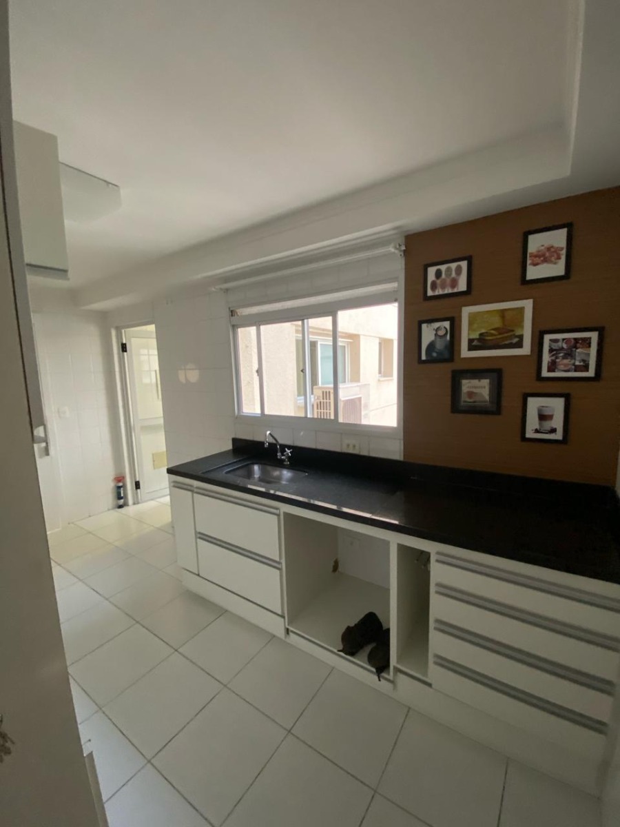 Apartamento à venda com 3 quartos, 134m² - Foto 9