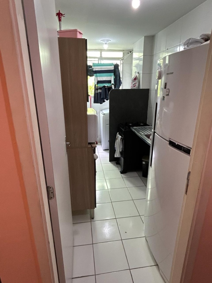 Apartamento à venda com 2 quartos, 48m² - Foto 2