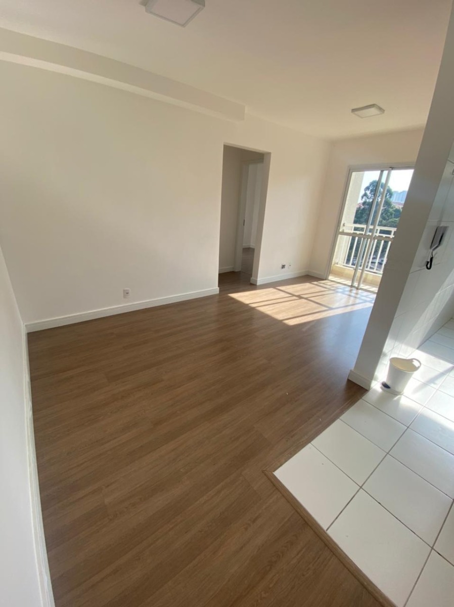 Apartamento à venda com 2 quartos, 48m² - Foto 2