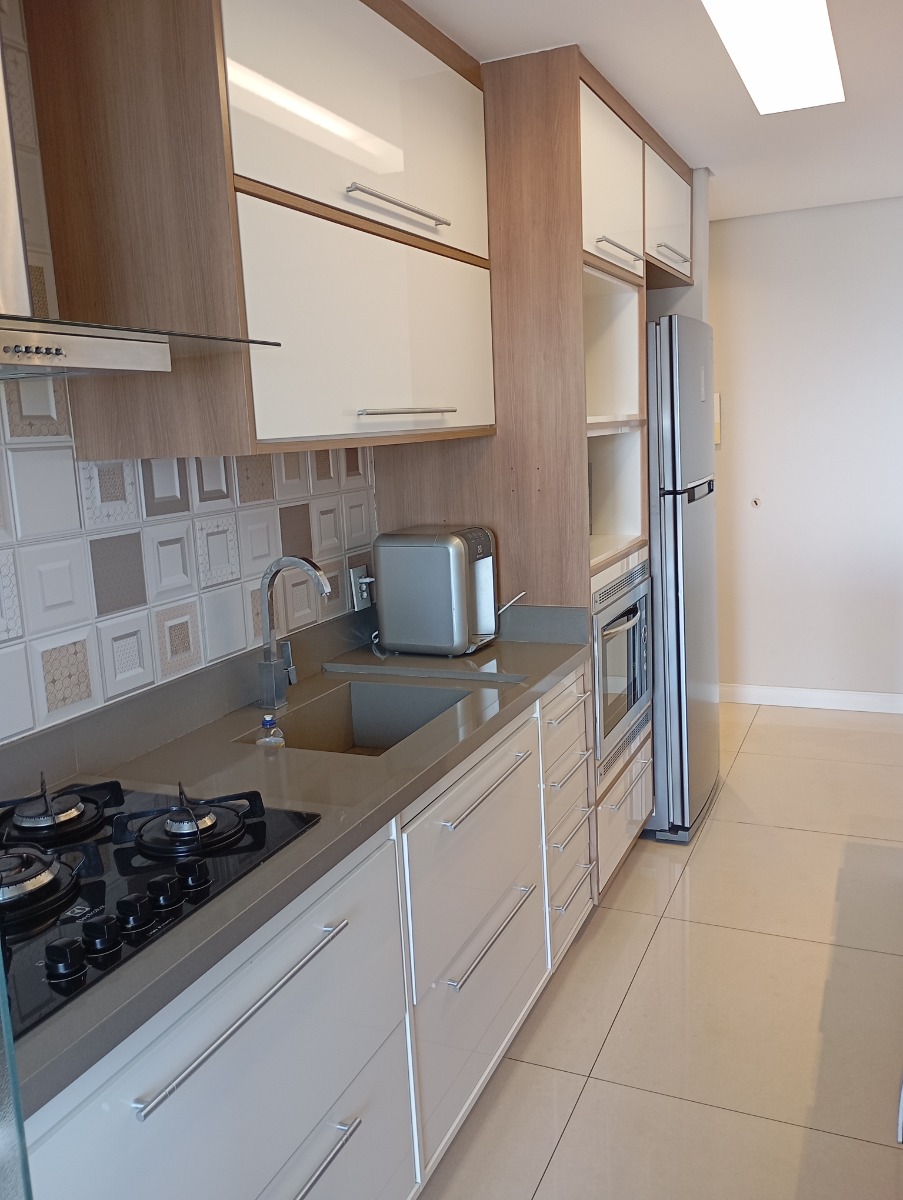 Apartamento à venda com 2 quartos, 80m² - Foto 9