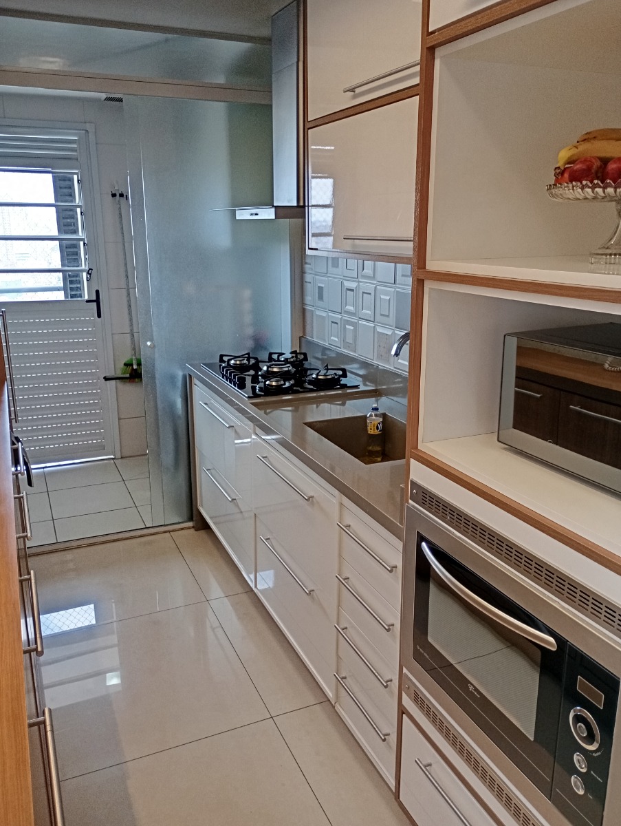 Apartamento à venda com 2 quartos, 80m² - Foto 11