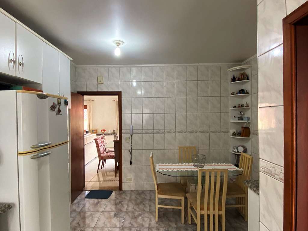 Casa à venda com 3 quartos, 361m² - Foto 14