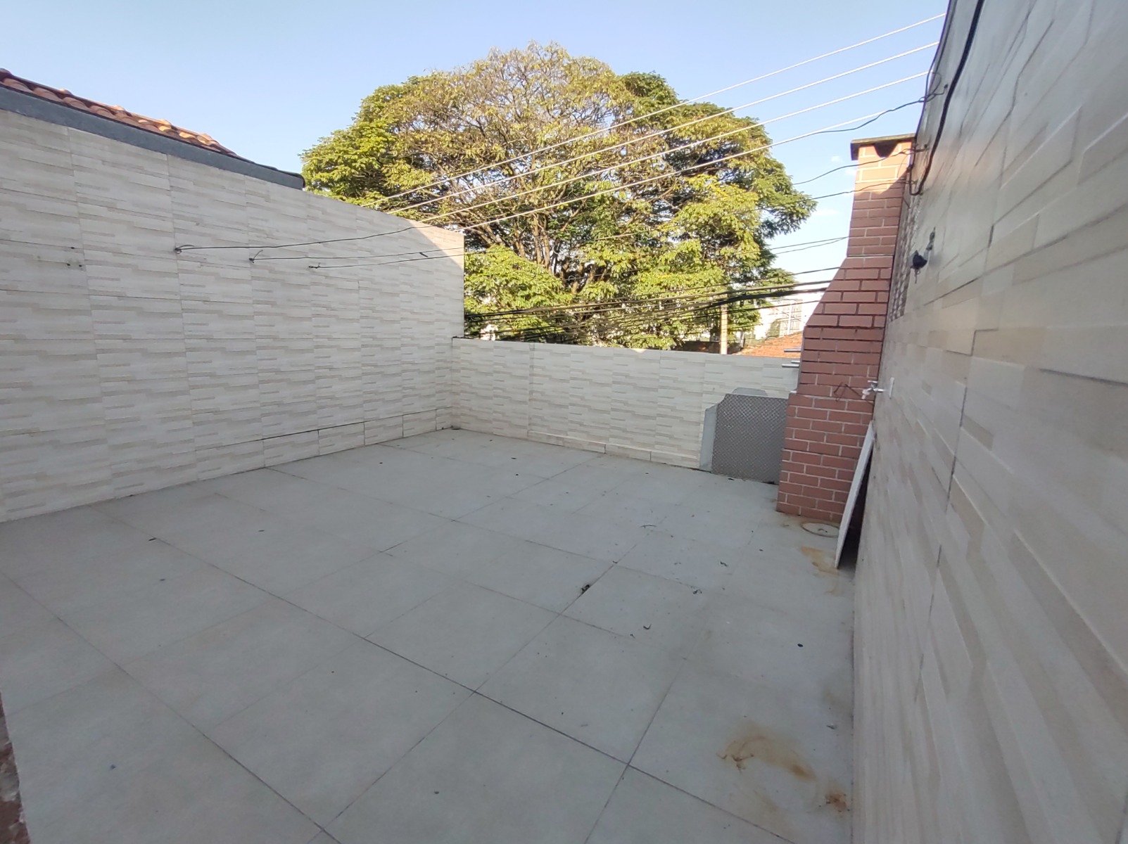 Casa à venda com 3 quartos, 83m² - Foto 1