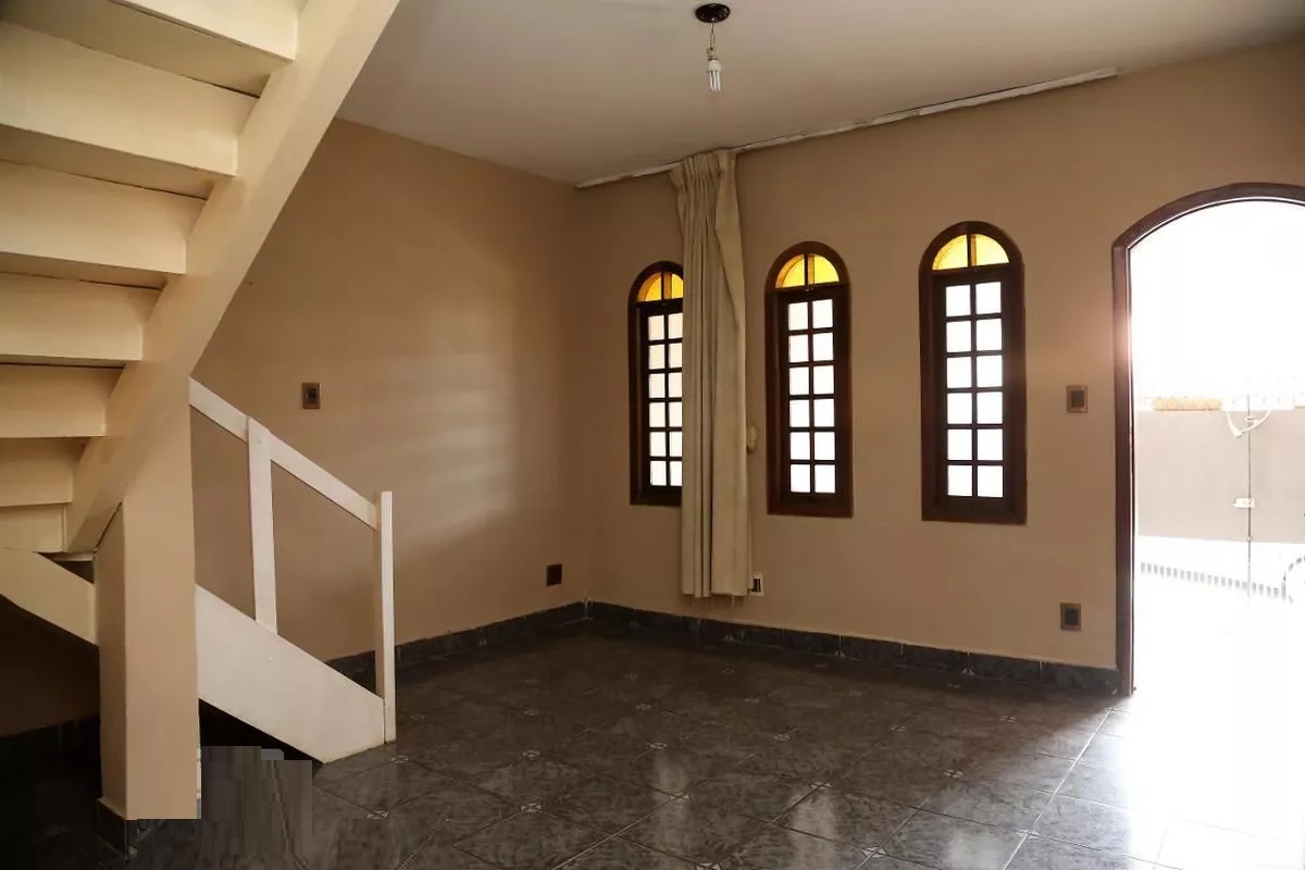Casa à venda com 3 quartos, 134m² - Foto 8