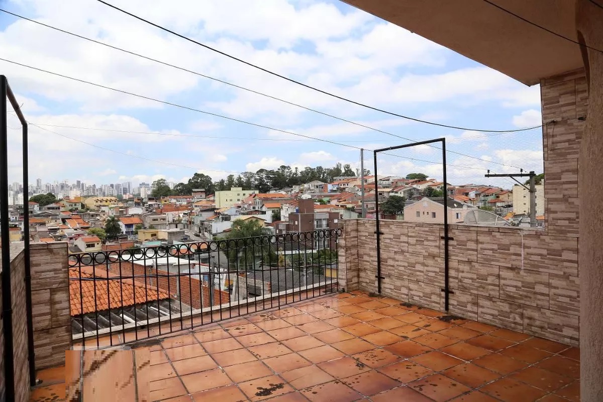 Casa à venda com 3 quartos, 134m² - Foto 1