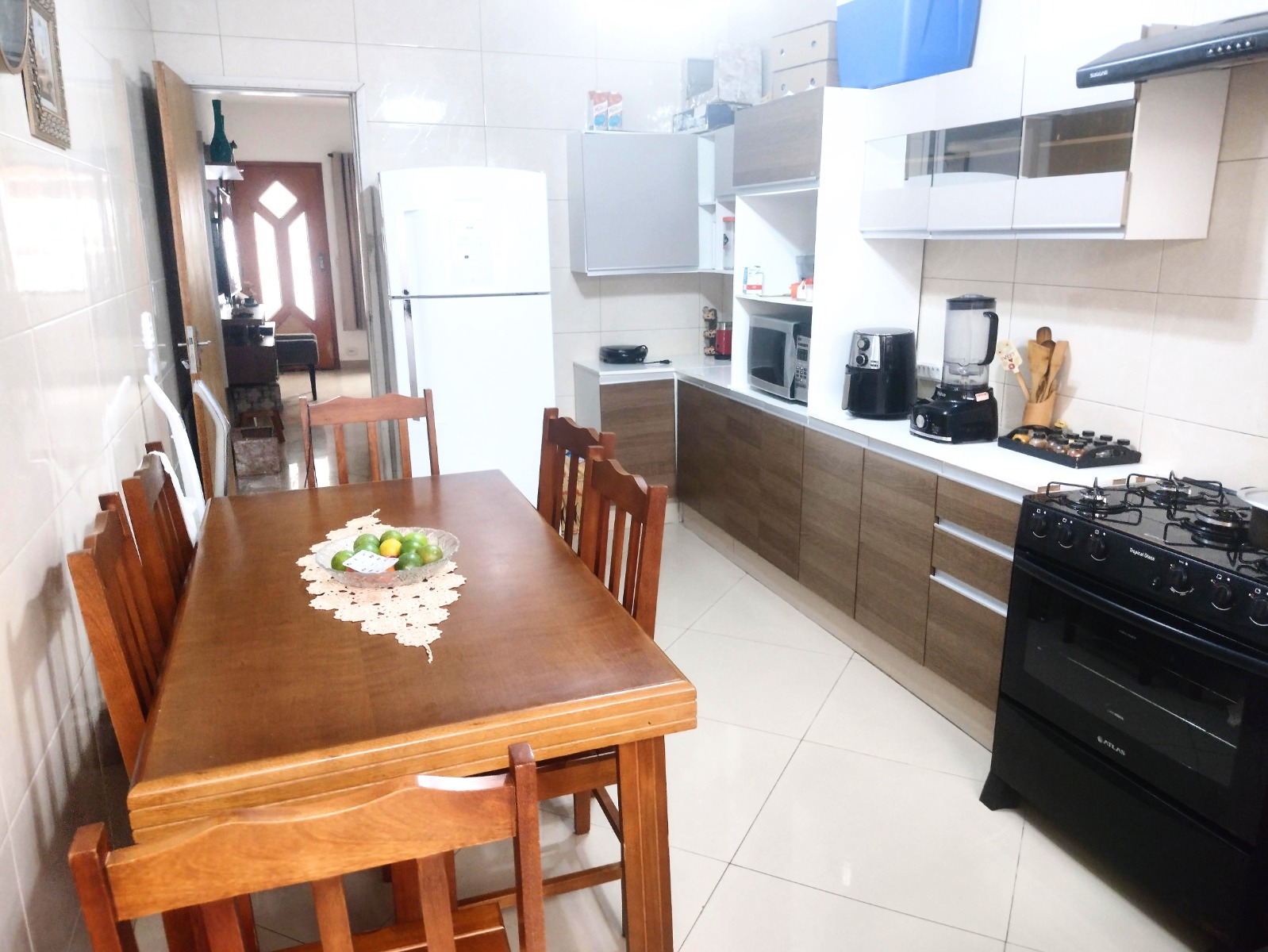 Casa à venda com 3 quartos, 69m² - Foto 2