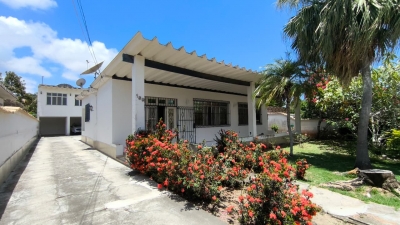Venda - Casa (Padrão) - Iguabinha - Araruama/RJ - Cod. C-92