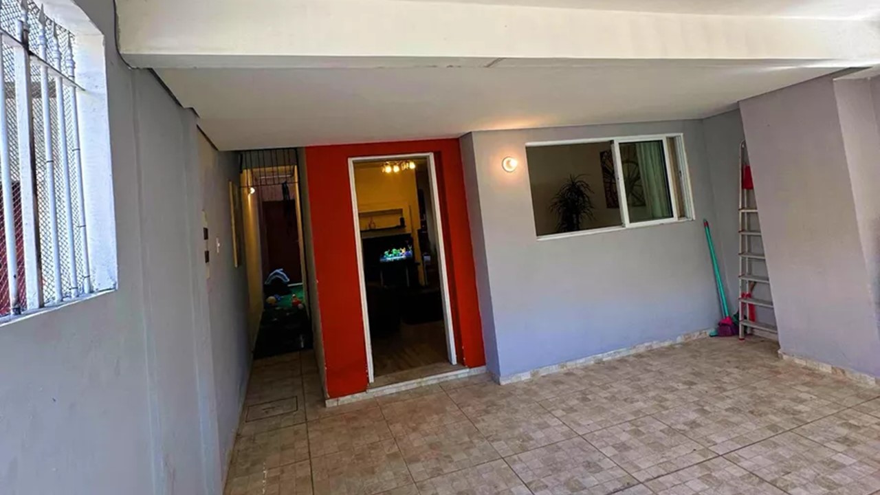 Casa à venda com 3 quartos, 210m² - Foto 9