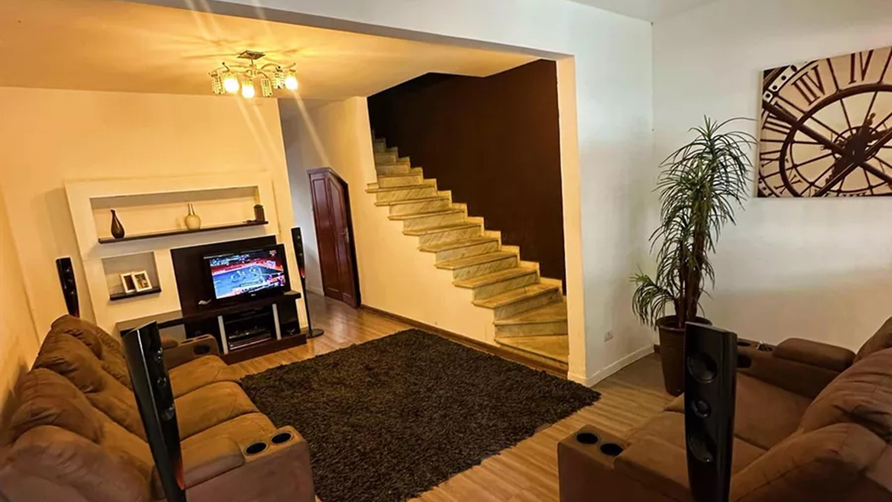 Casa à venda com 3 quartos, 210m² - Foto 5