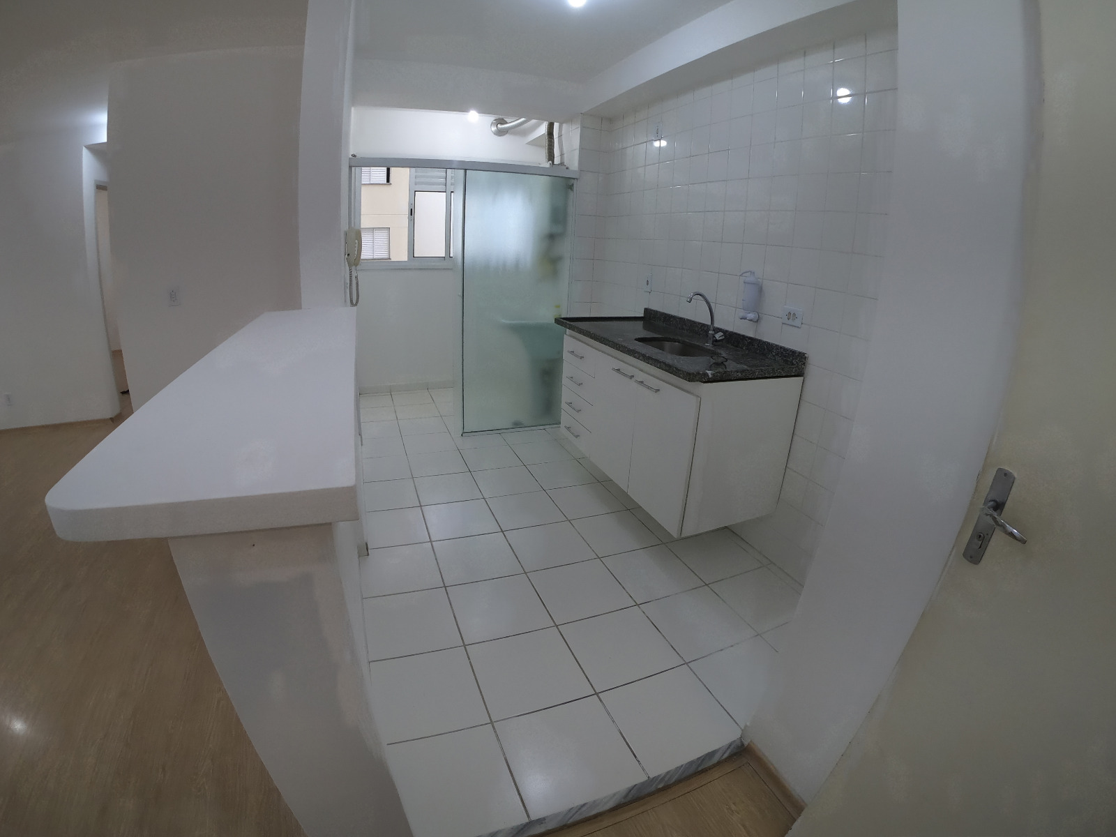 Apartamento à venda com 2 quartos, 65m² - Foto 2