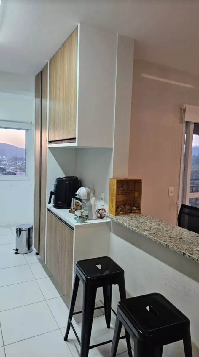 Apartamento à venda com 2 quartos, 68m² - Foto 11