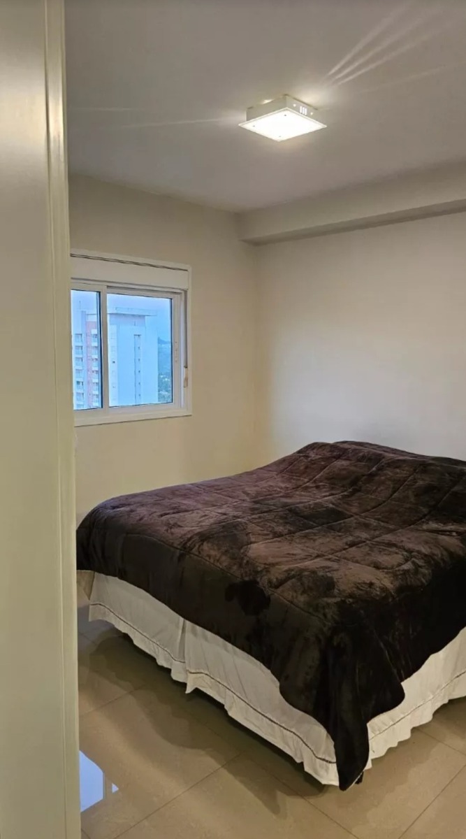 Apartamento à venda com 2 quartos, 68m² - Foto 5