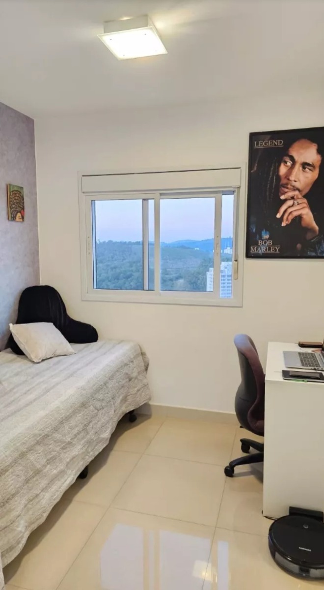 Apartamento à venda com 2 quartos, 68m² - Foto 4