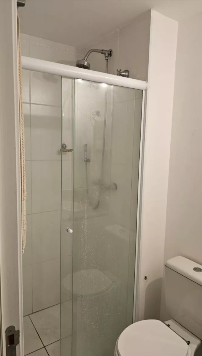 Apartamento à venda com 2 quartos, 68m² - Foto 2