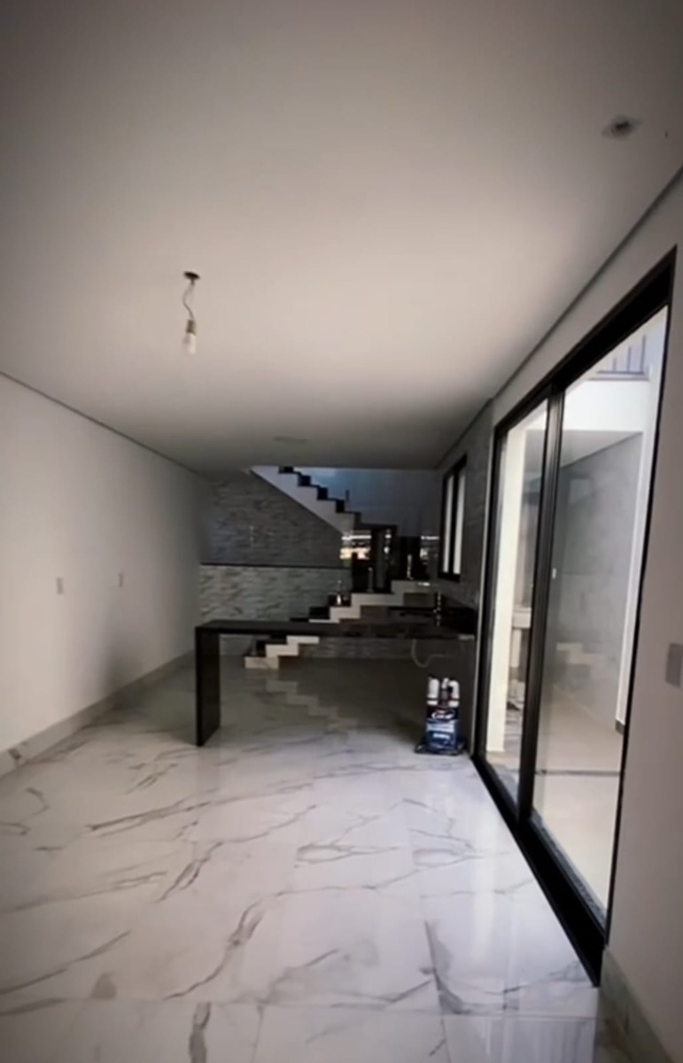 Sobrado à venda com 3 quartos, 188m² - Foto 11