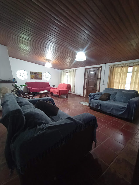 Fazenda à venda com 8 quartos, 350m² - Foto 1