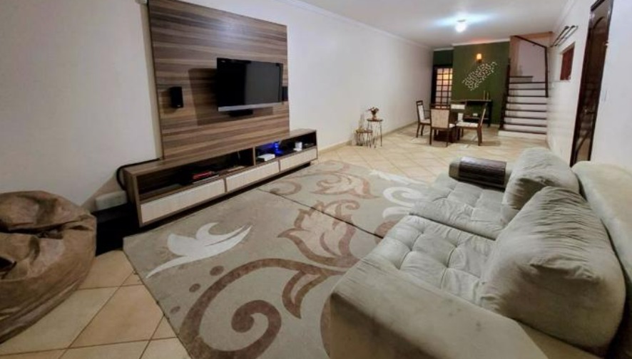 Sobrado à venda com 3 quartos, 125m² - Foto 1