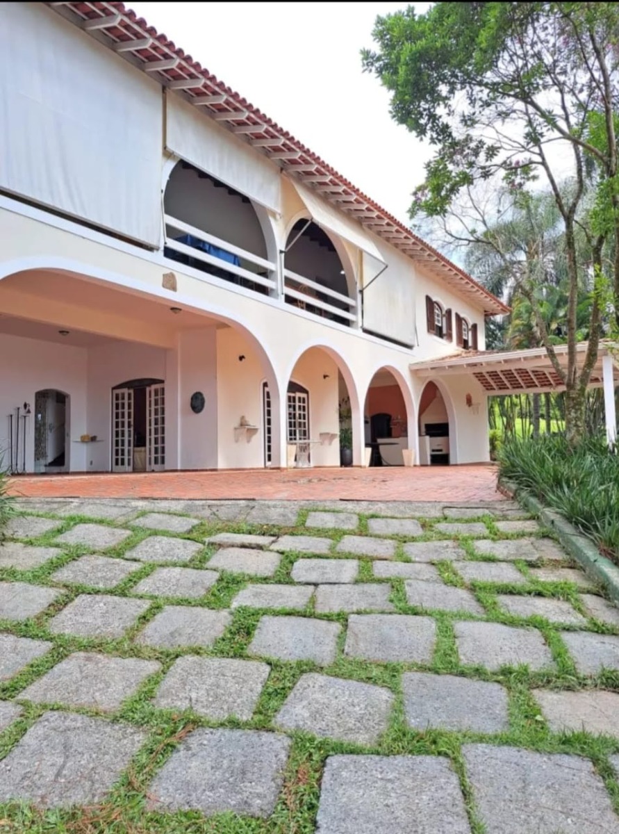 Fazenda à venda com 4 quartos, 659m² - Foto 1